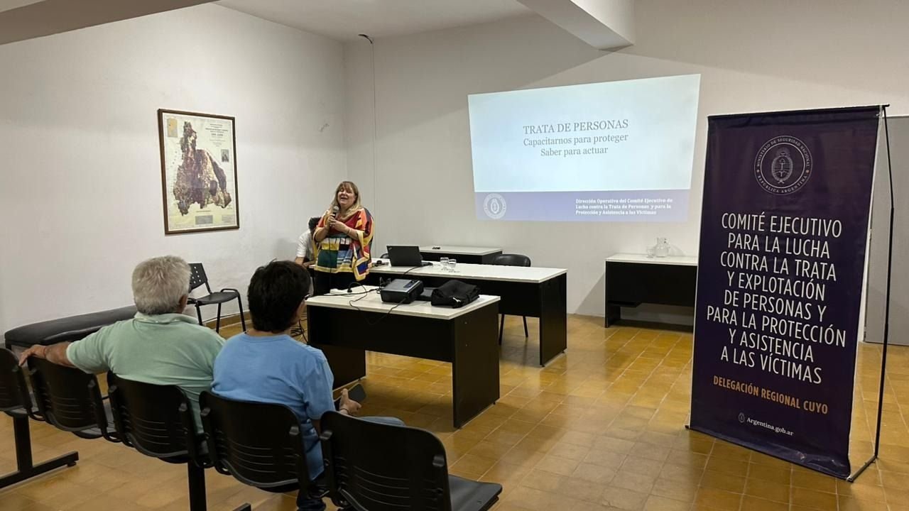 Capacitación institucional sobre prevención de la trata de personas en San Juan.