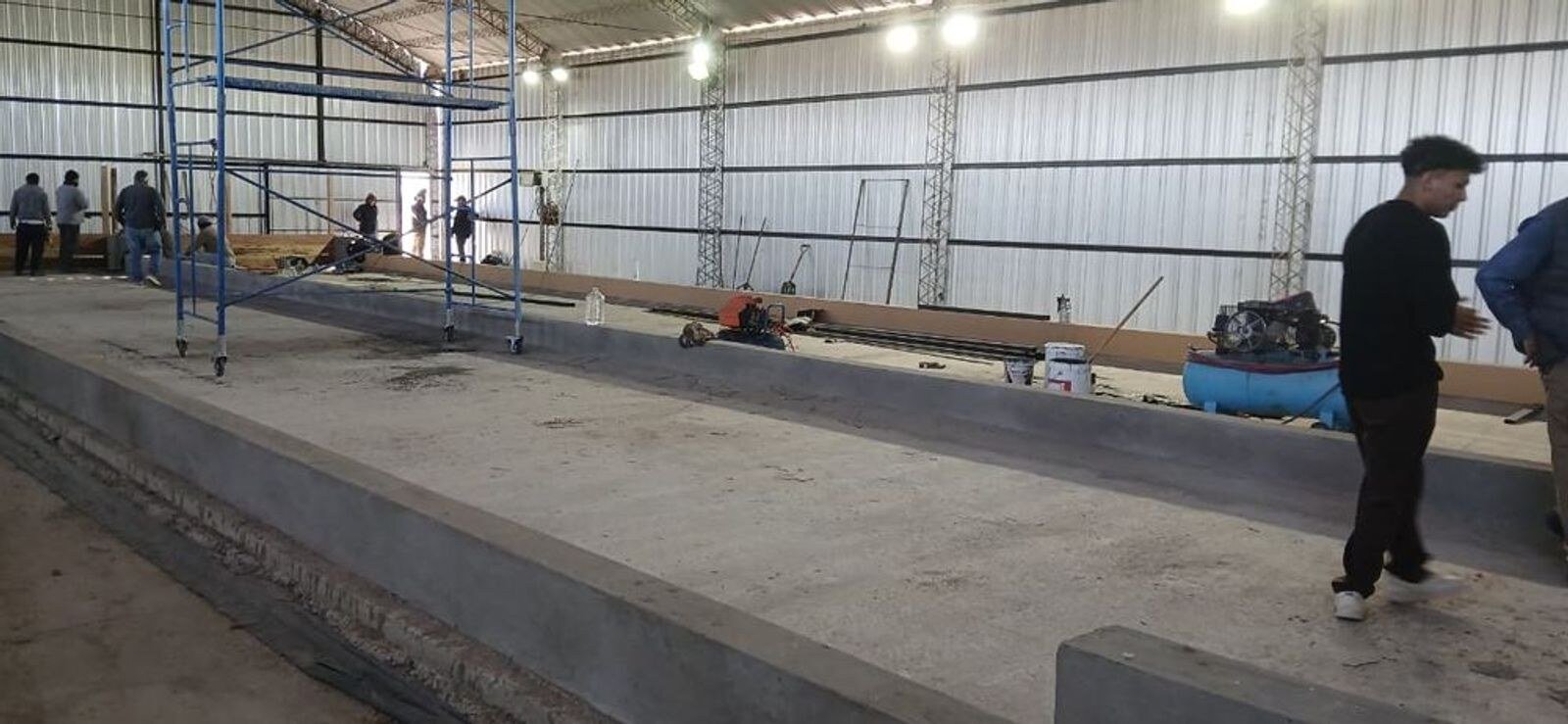 Construcción de las dos primeras canchas profesionales de bochas con piso sintético en el Polideportivo de Media Agua, Sarmiento