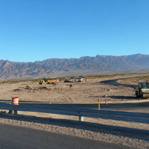 Obras viales en una ruta nacional de San Juan, imagen ilustrativa generada con IA.