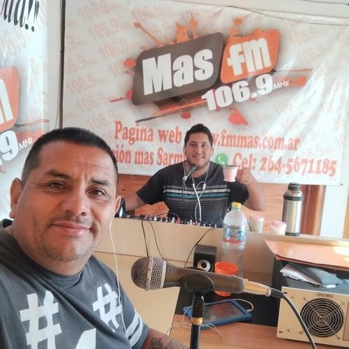 Radio Más sigue liderando entre los sarmientinos: Tony Guallama y Cucho Guerra, una dupla que marca las mañanas